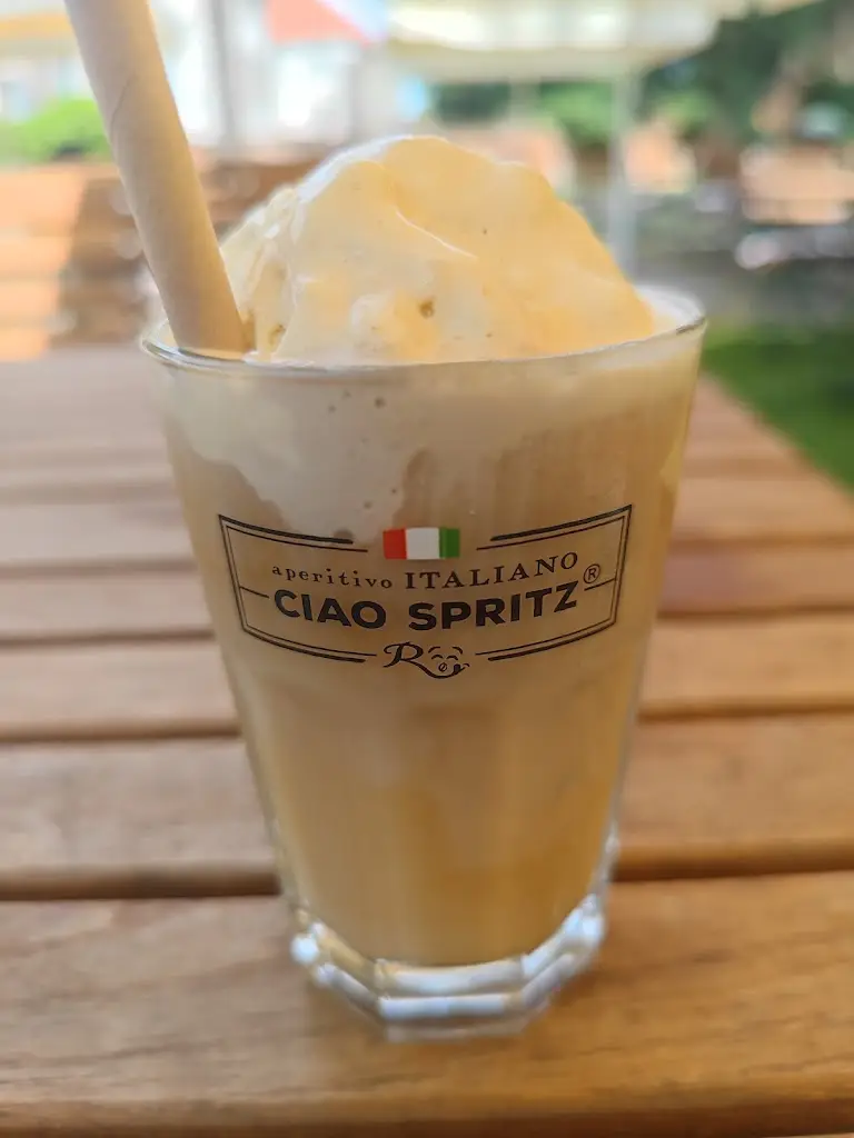 Zmrzlinárna Občerstvení Skála_Nelahozeves_slider_image_2