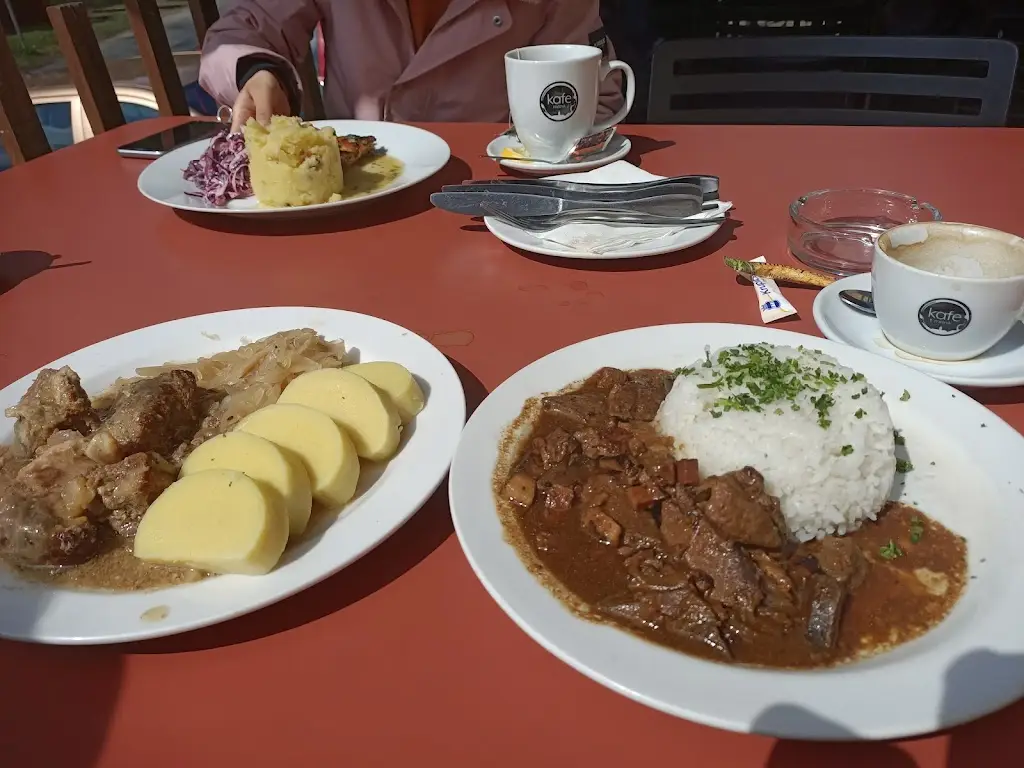 Sai Cheung Sin_Restaurace Pobuda_Mšeno_review