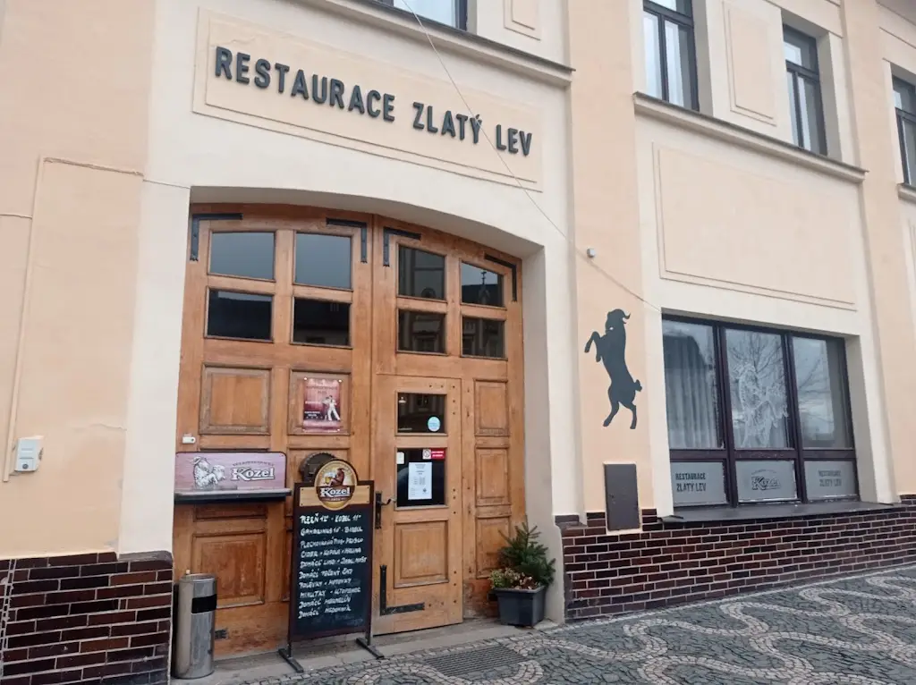 Restaurace Zlatý lev_Mšeno_slider_image_1