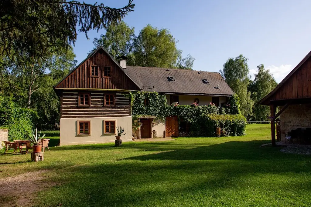 Pension "V Ráji" ristorante a Mšeno