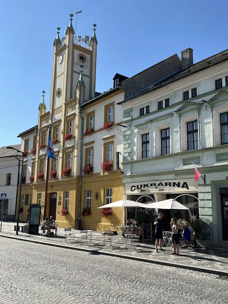 Lawrence Kwolek_Pastryshop U Živných a Měšťáků_Mšeno_review