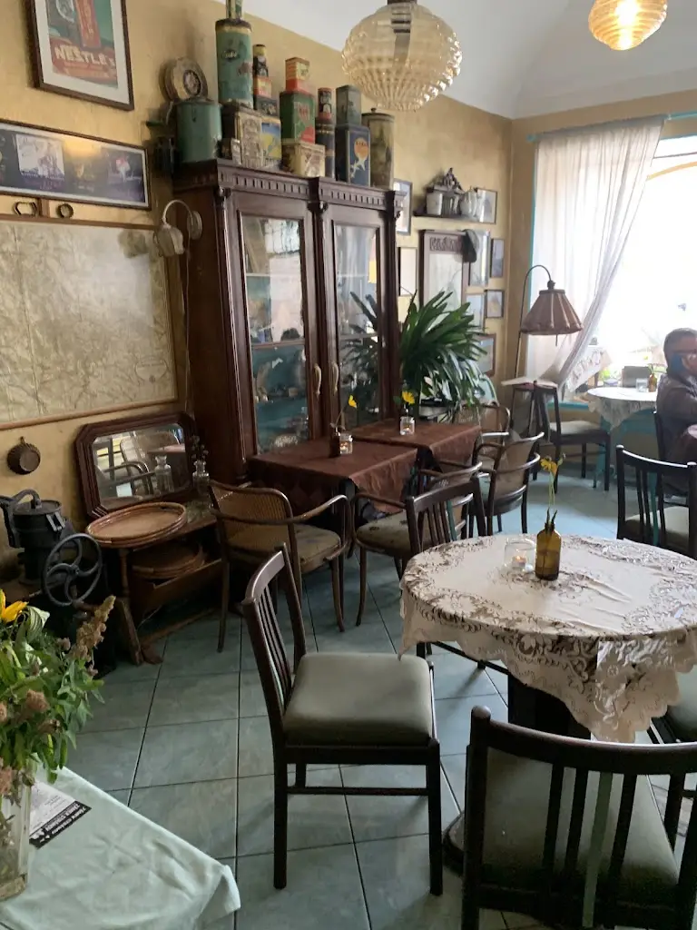 Oldřich Huzil_Pastryshop U Živných a Měšťáků_Mšeno_review