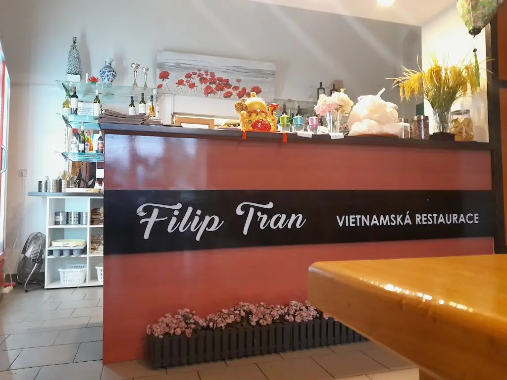 Pavel Roubal_Sushi Wok Asian_Neveklov_review