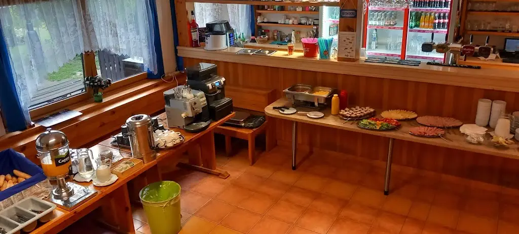 Oleksii Glushko_Caravan club restaurace_Neveklov_review