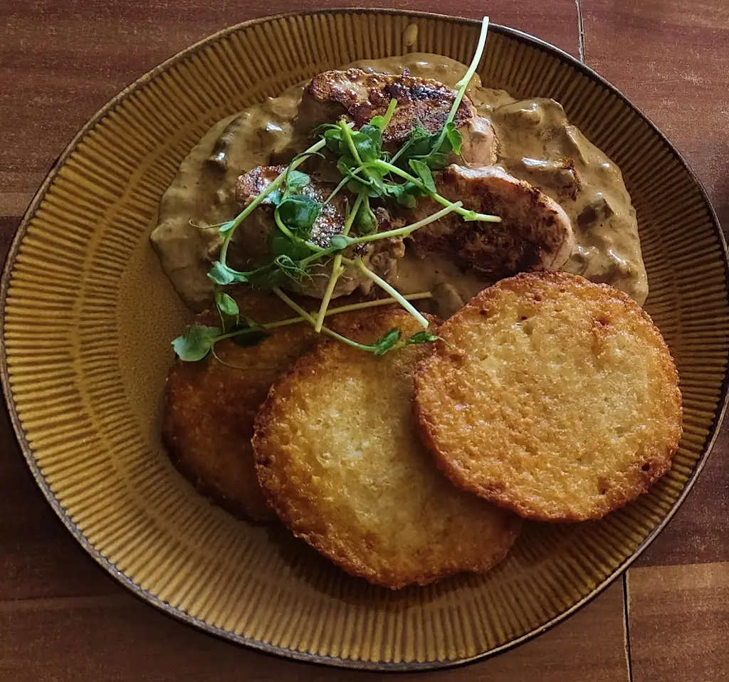 Hary man Faisur_Restaurace U Lípy_Nižbor_recensione