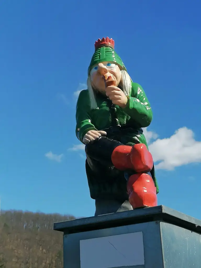 Roman Vápeník_Nižborská Náplavka_Nižbor_review