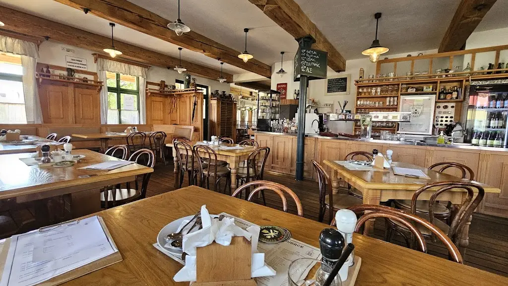 Peter Gavlíder_Pivovar Kytín_Mníšek pod Brdy_review