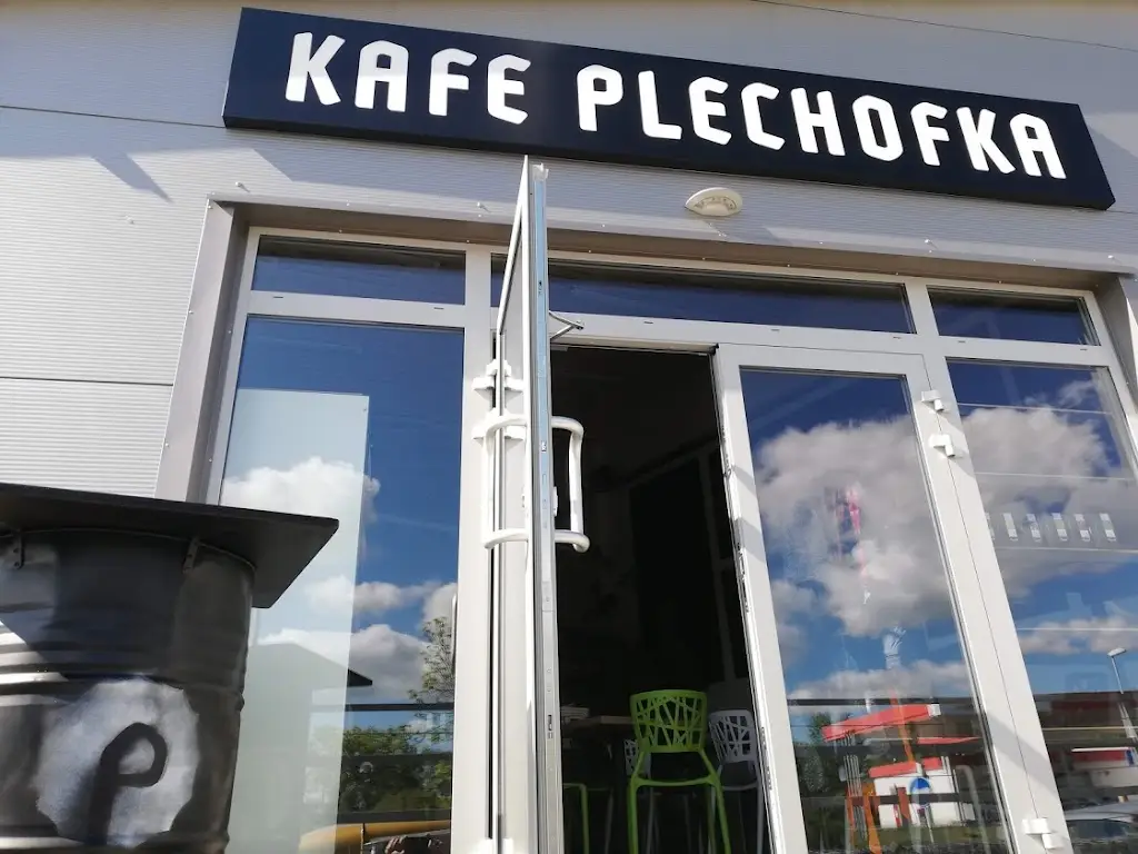 Kafe Plechofka_Mníšek pod Brdy_slider_image_1