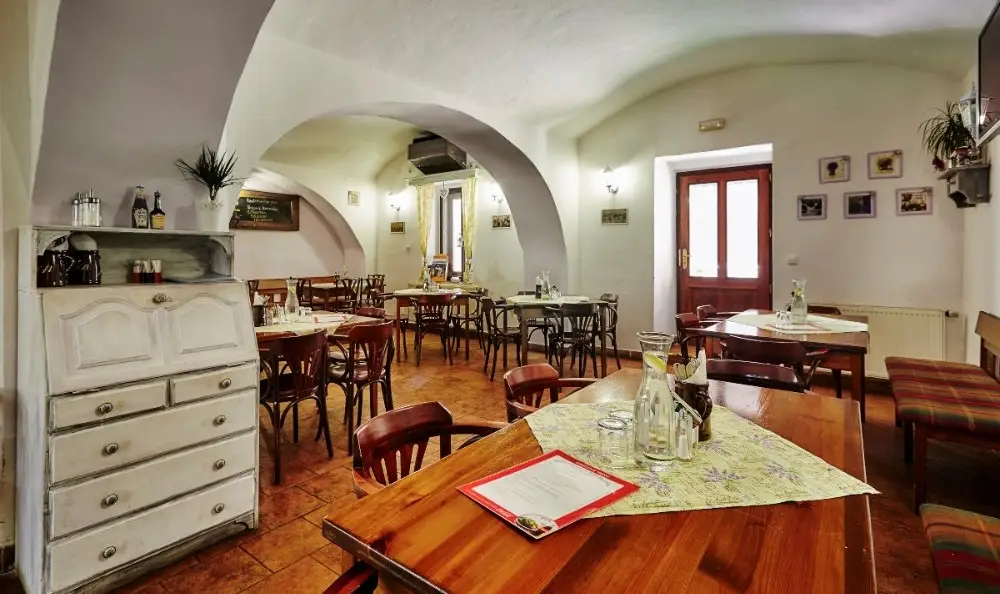 Hostinec u Káji Maříka restaurant in Mníšek pod Brdy