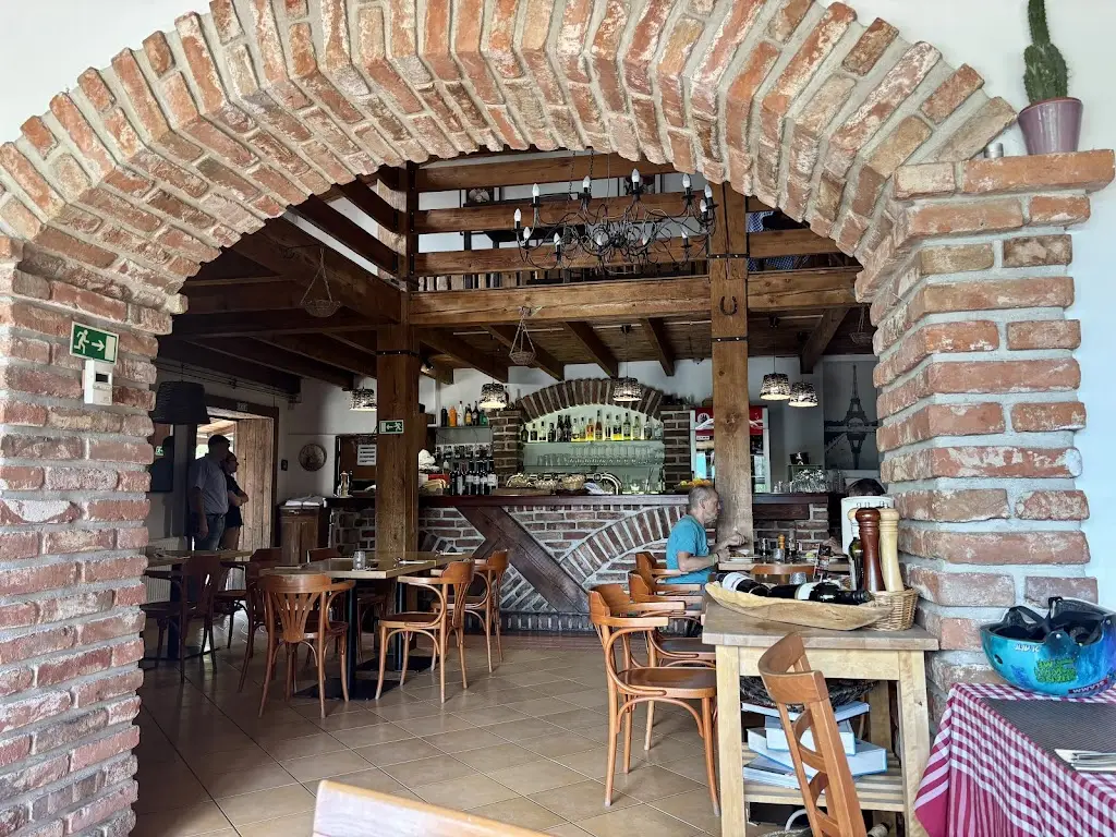 Restaurace Terasa_Neratovice_slider_image_1