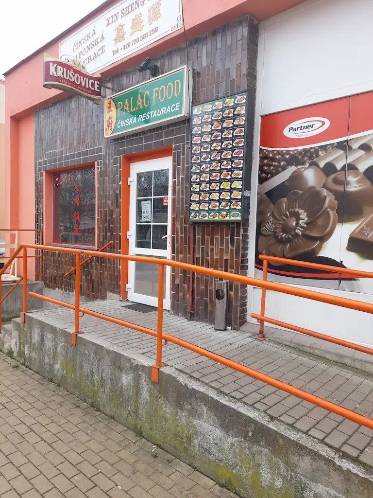 Palác Food restaurant in Neratovice
