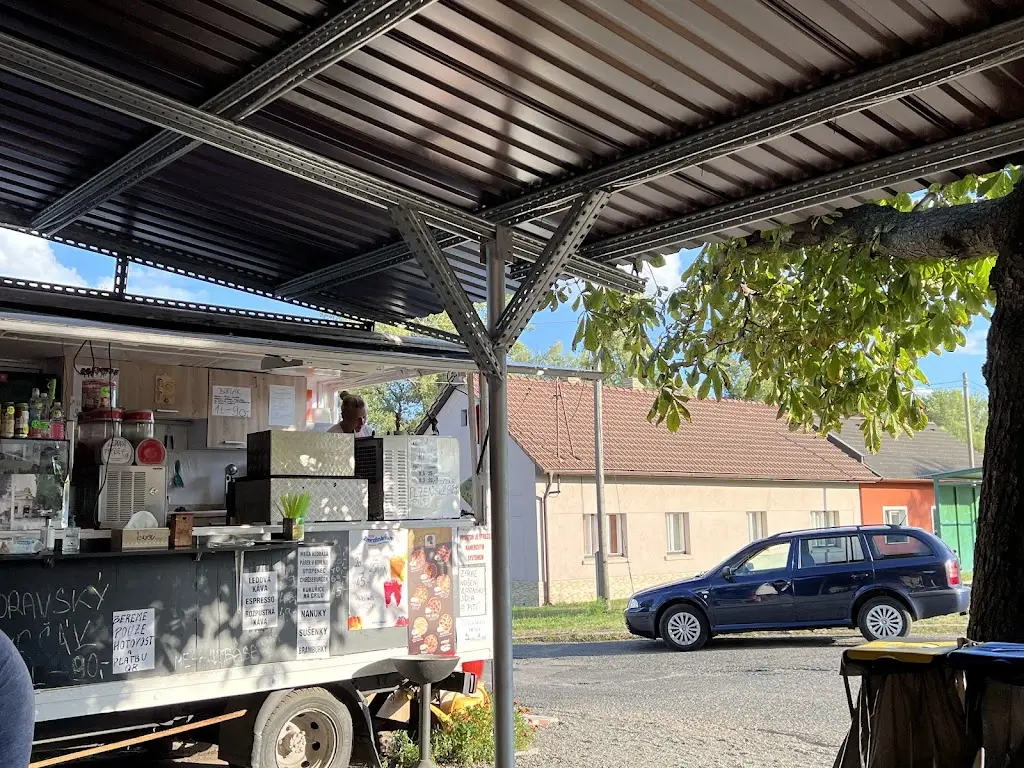 Jan “JAZBY” Lorenc_Pod kaštany ,food truck_Neratovice_review