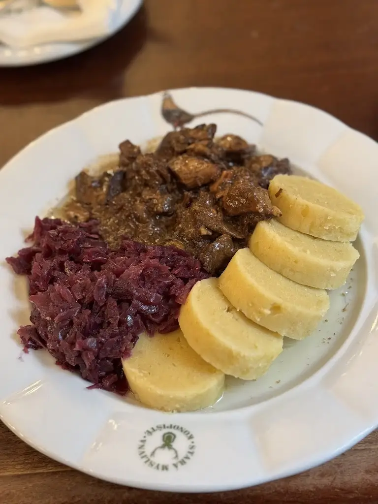 Old gamekeeper's lodge_Okres Benešov_slider_image_3