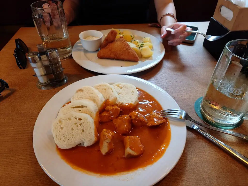 Sebastian Mleczko_Restaurace Zahrádka na kopečku_Milovice_review