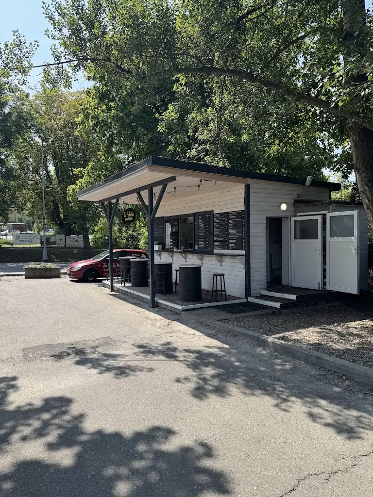 Traky “DelAmario”_Ta Fabrika street food_Milovice_review