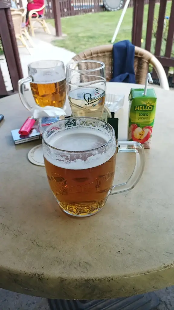 Michal JAKUBAL_Restaurace U Janatů_Milovice_review