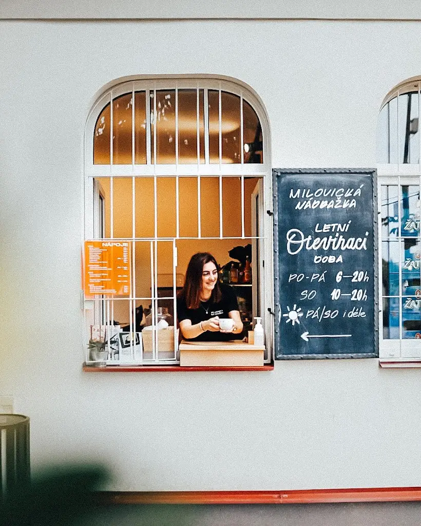 Milovická Nádražka ristorante a Milovice