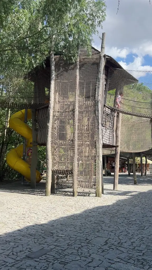 Valery Karobchyts_Park Mirakulum_Milovice_review