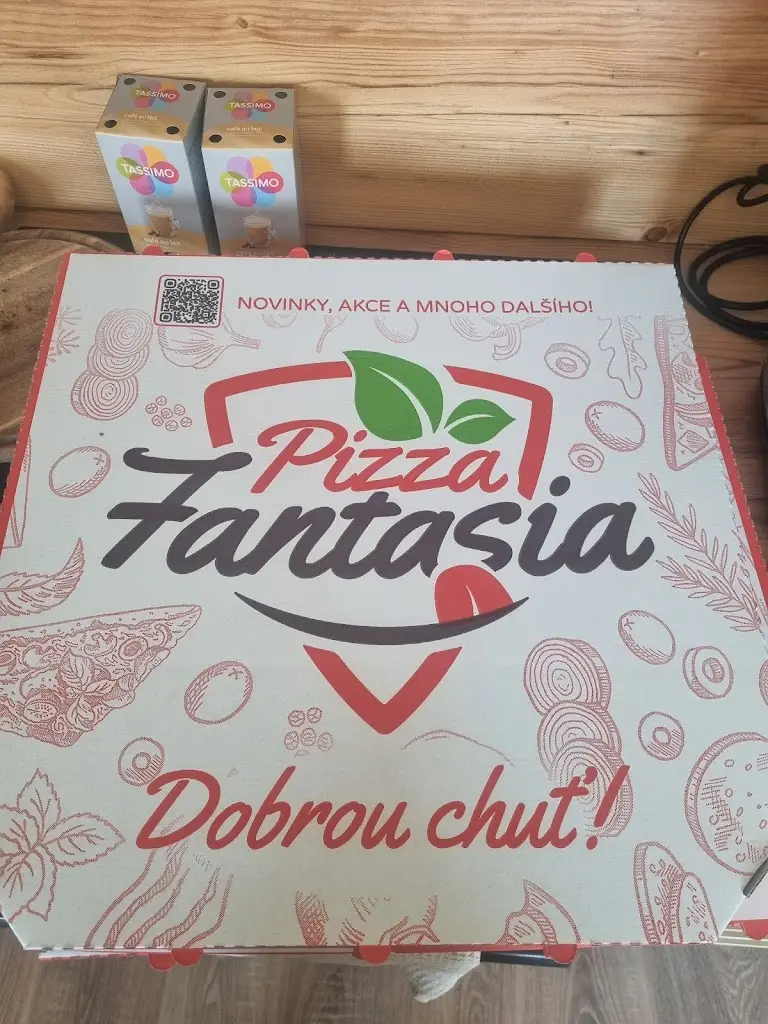 Beáta Stavrevová_Pizzeria Fantasia_Milovice_review