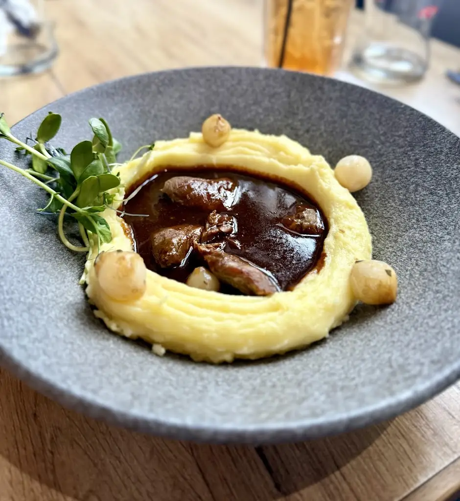 Martin Milton_Restaurace Letná_Okres Kladno_review