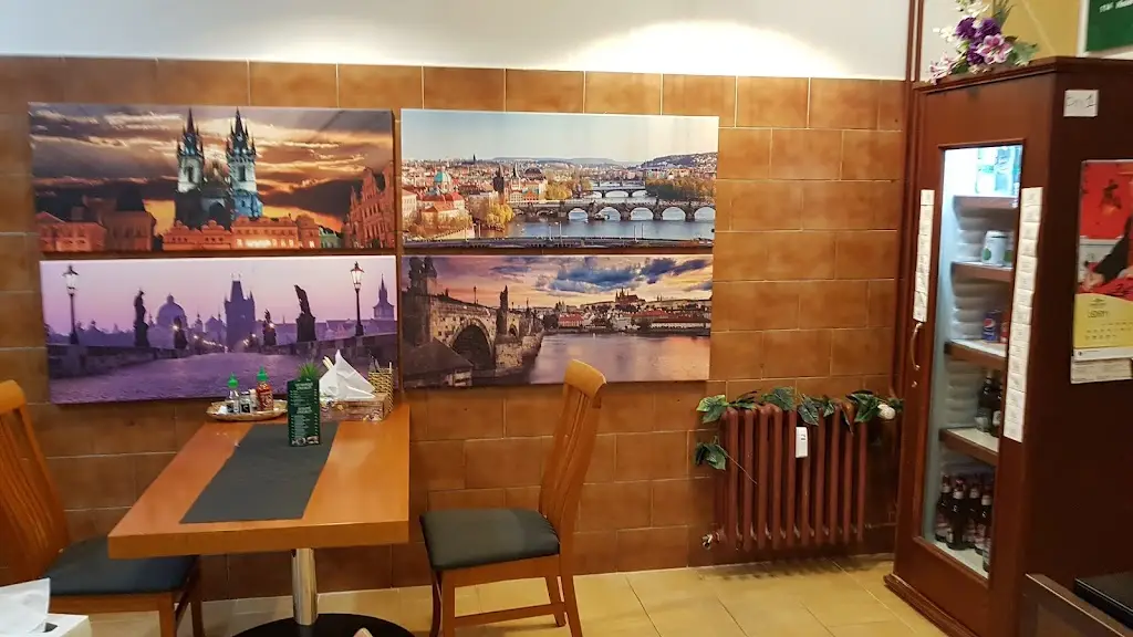 Puka Bistro restaurant in Odolena Voda