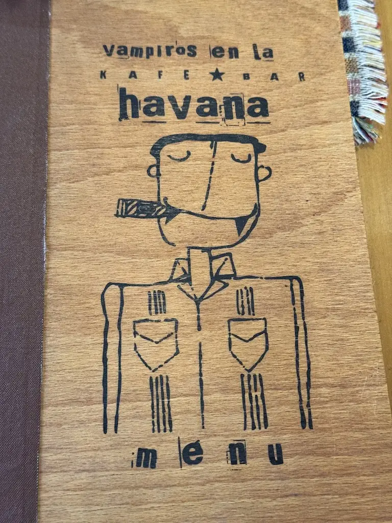 Jenniferth Aviles_Kafe Bar Havana_Okres Tábor_review