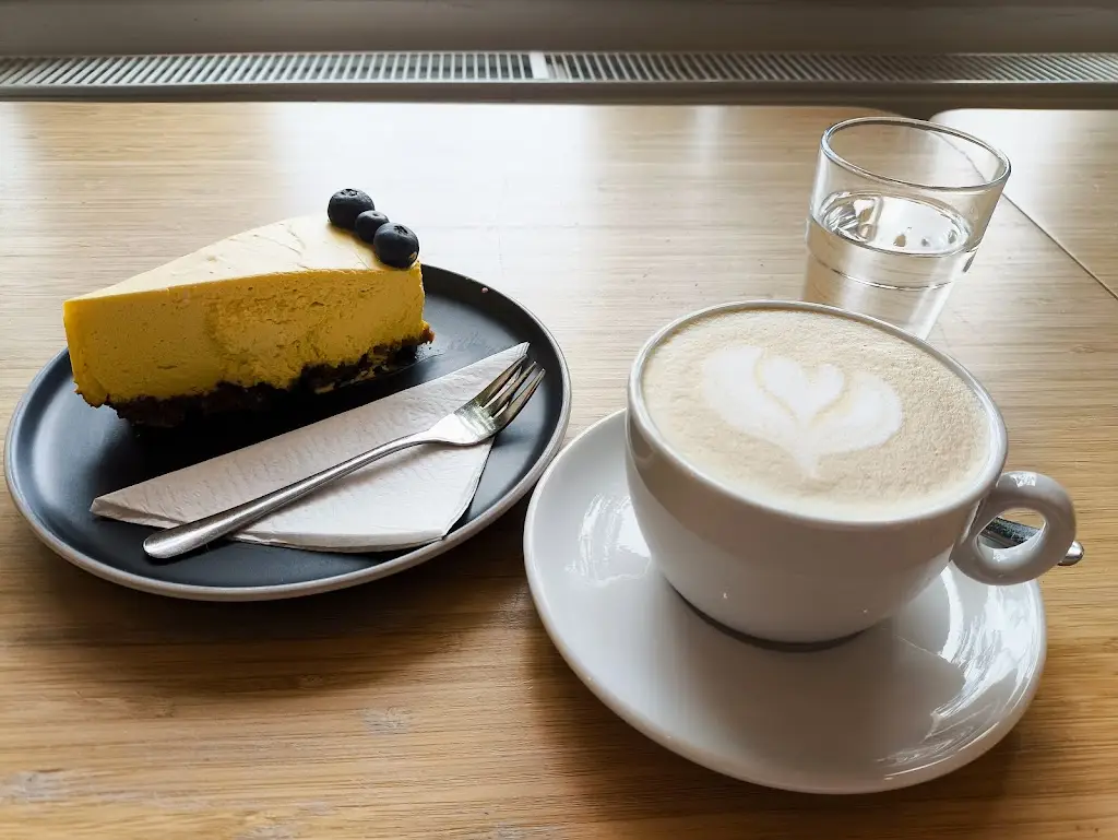 Yevheniia Nesterenko_MaKa Coffee_Lysá nad Labem_review