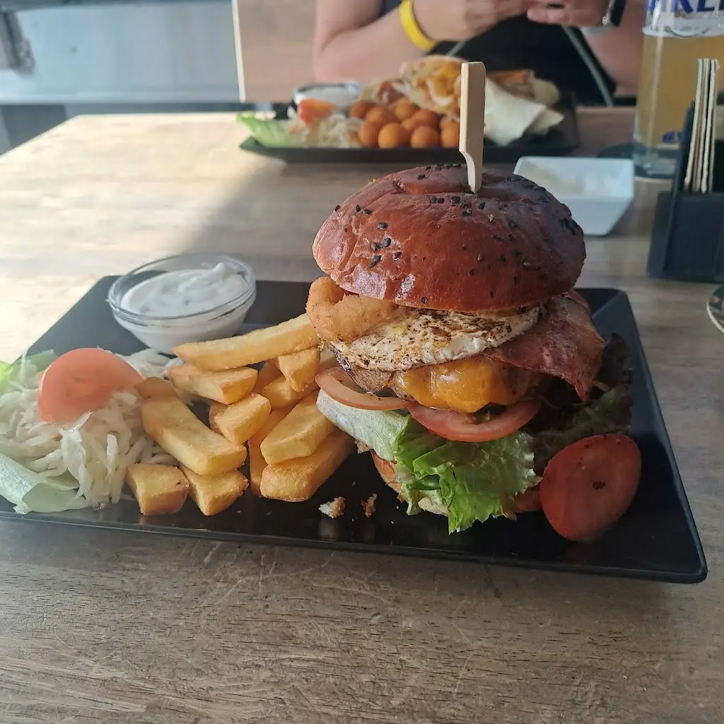 Petr Jüngling_GARAGE restaurace Tábor_Okres Tábor_review