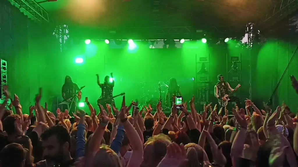 GARAGE restaurace Tábor_Okres Tábor_slider_image_1