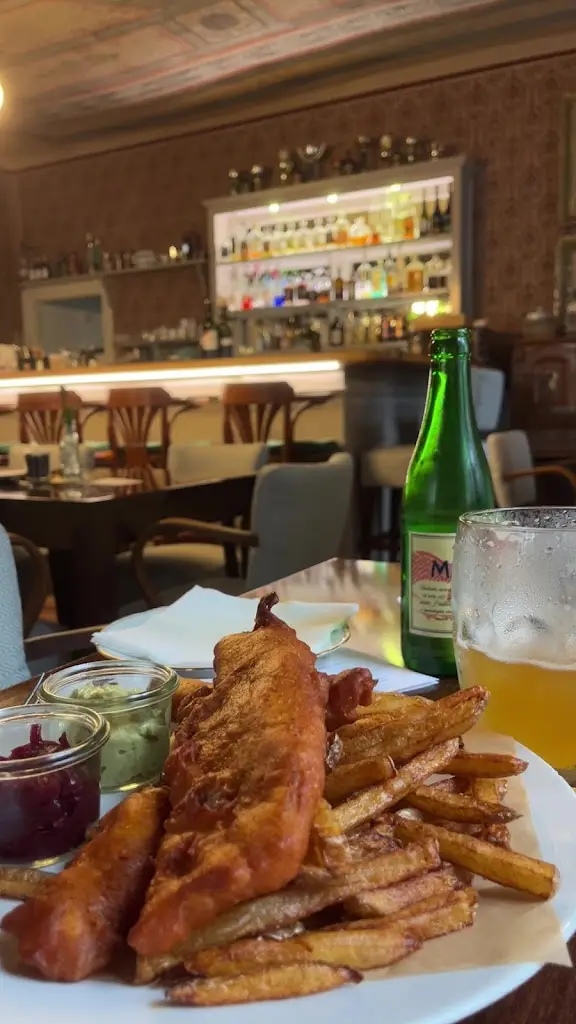 Peter Gillmayr_Restaurace na schůdkách_Okres Tábor_review