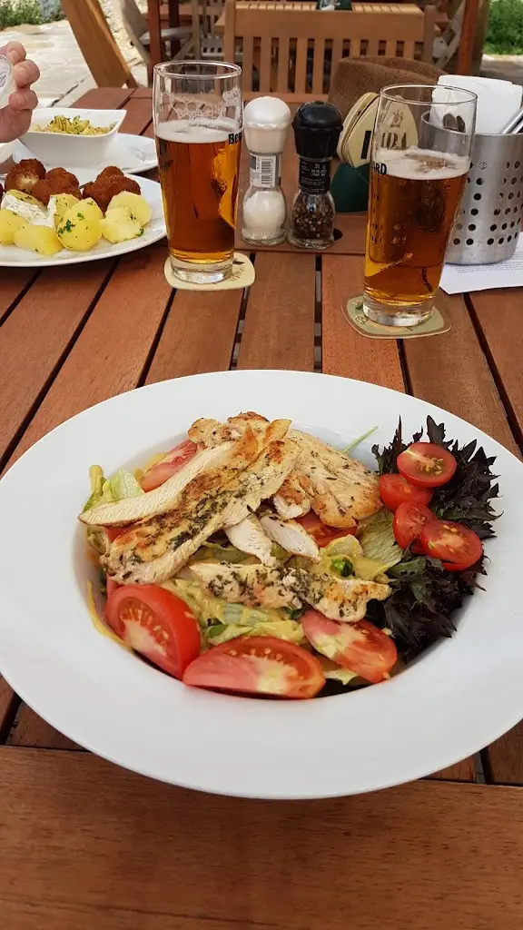 Jiri Mracek_Na Růžku_Lysá nad Labem_review