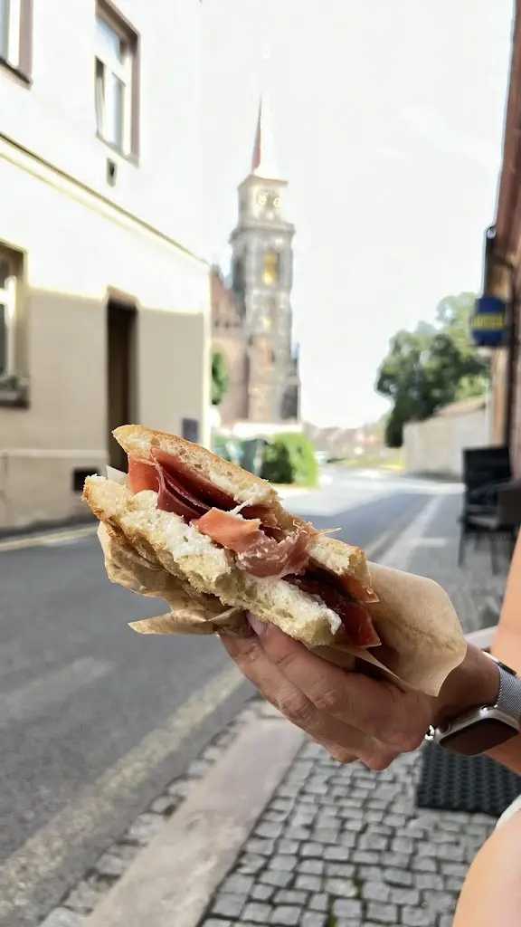 Marian Bureš_Alfocaccia_Nymburk_review