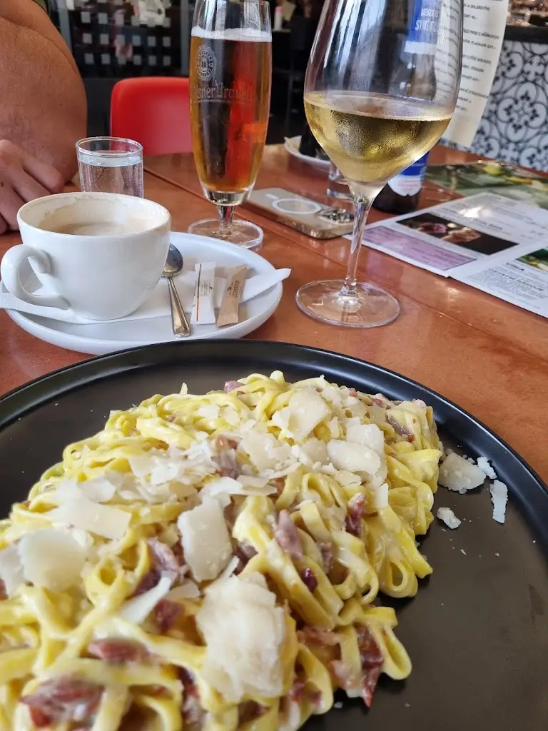 Café La Torta_Okres Tábor_slider_image_3