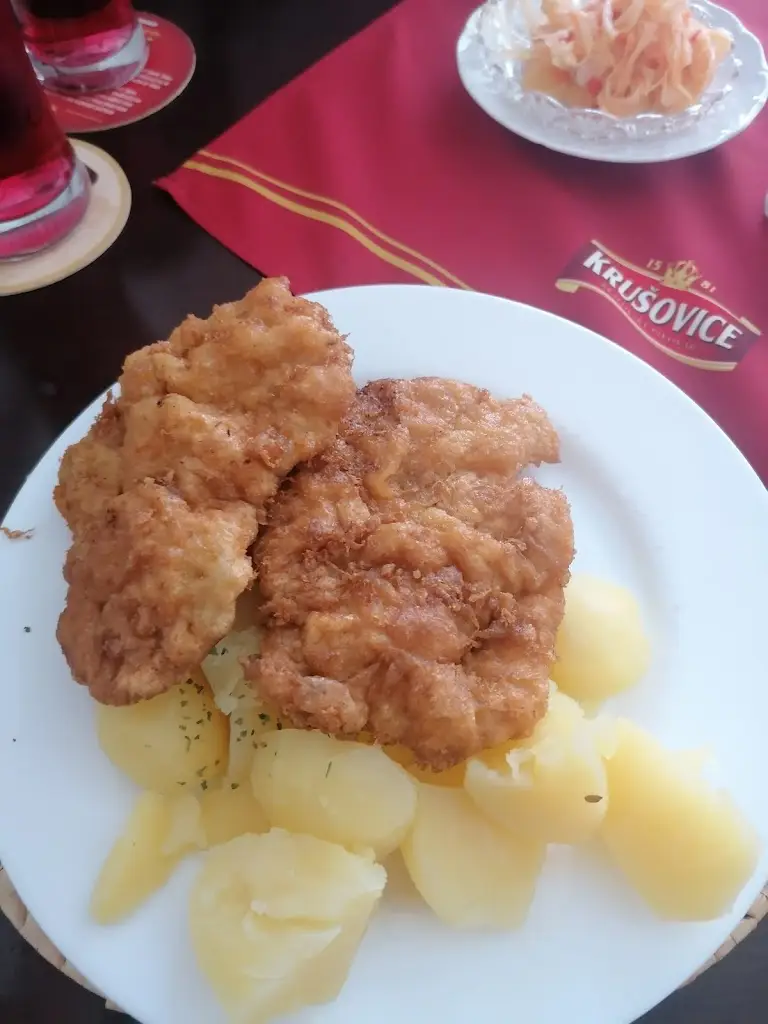 Restaurace a jídelna U Axamitů_Nové Strašecí_slider_image_2