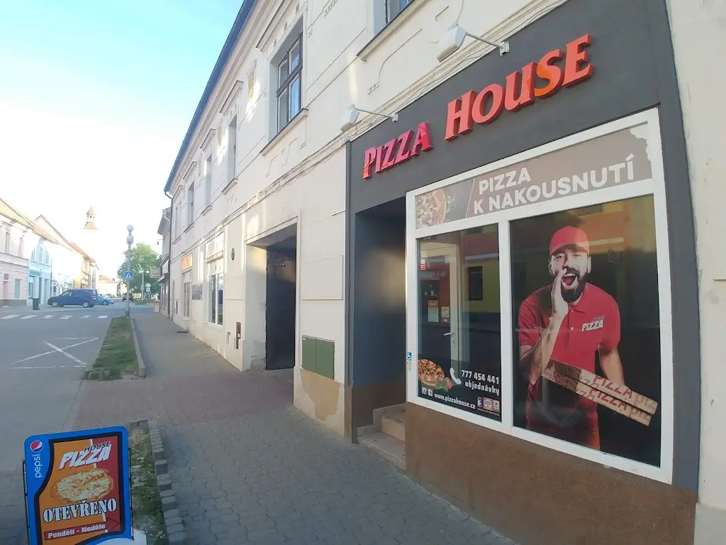 Pizza House Nové Strašecí ristorante a Nové Strašecí