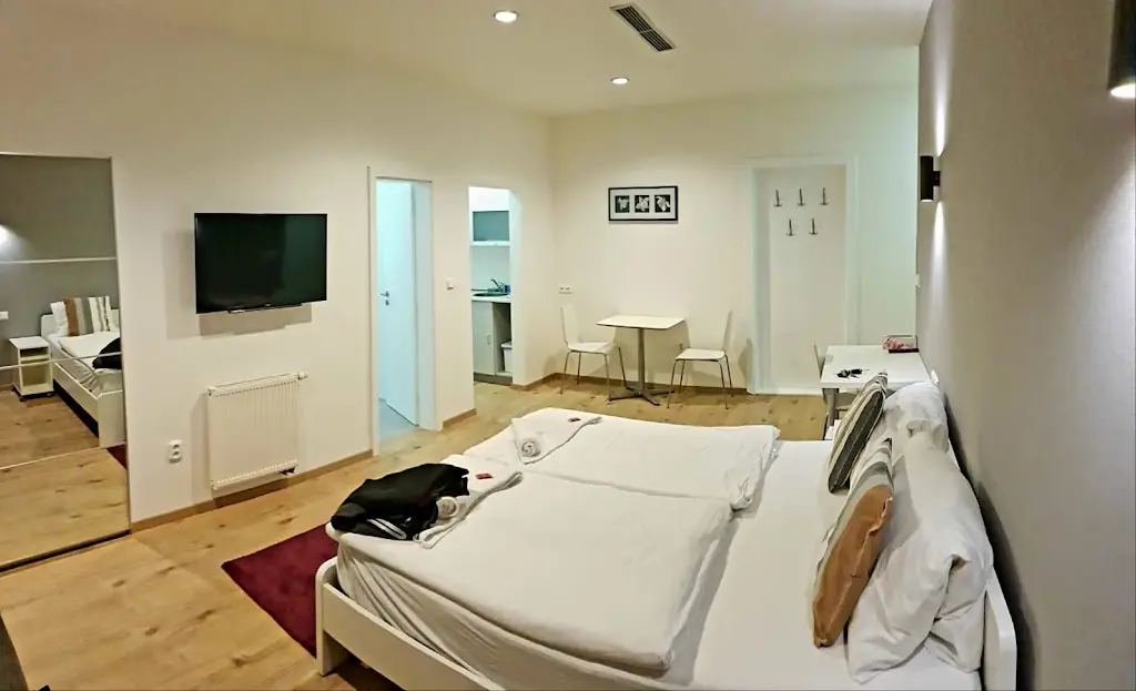 Rozmaryn Rooms & Apartments_Okres Praha-západ_slider_image_2