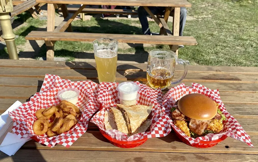 Martin Havlín_Kiosek u Kozáka_Mnichovo Hradiště_review