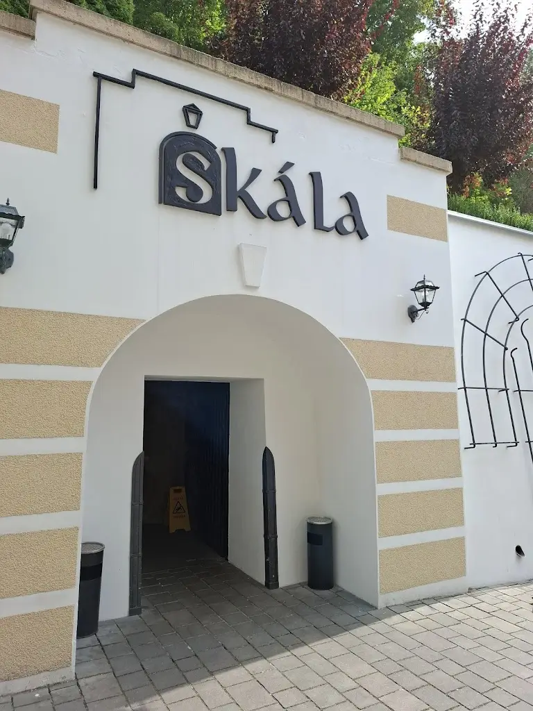 RESTAURACE SKÁLA_Mnichovo Hradiště_slider_image_3