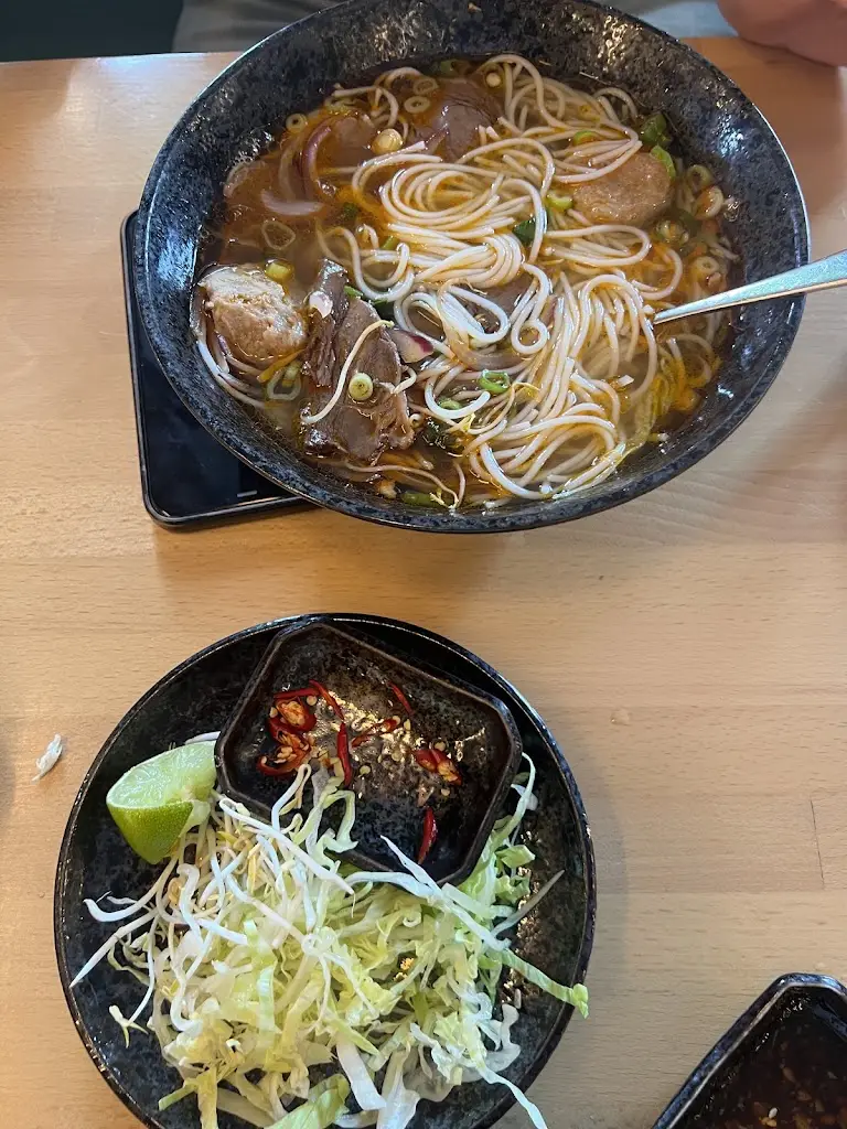 shujun Tan_MỘC Mladá Boleslav - Pravá vietnamská kuchyně_Okres Mladá Boleslav_review