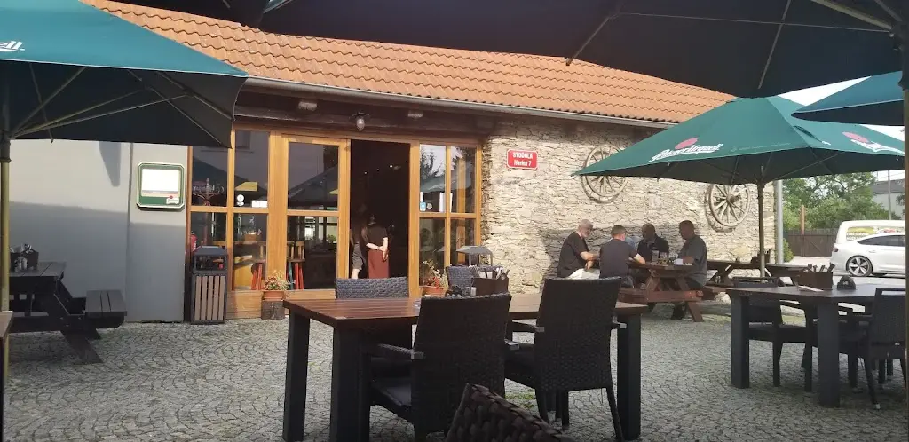 barbara niko_Restaurace Stodola Herink_Okres Praha-východ_review