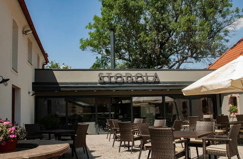 Restaurace Stodola Herink_Okres Praha-východ_slider_image_1
