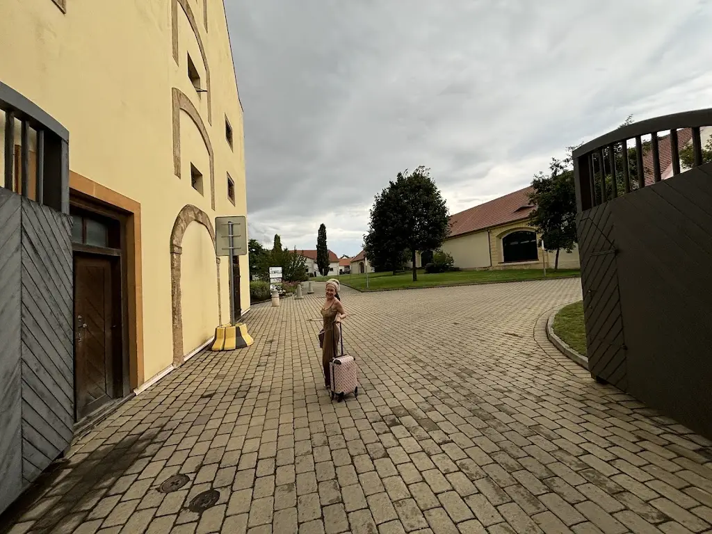 Jojo Vlk_Restaurace Chateau Ctěnice_Okres Praha-východ_review