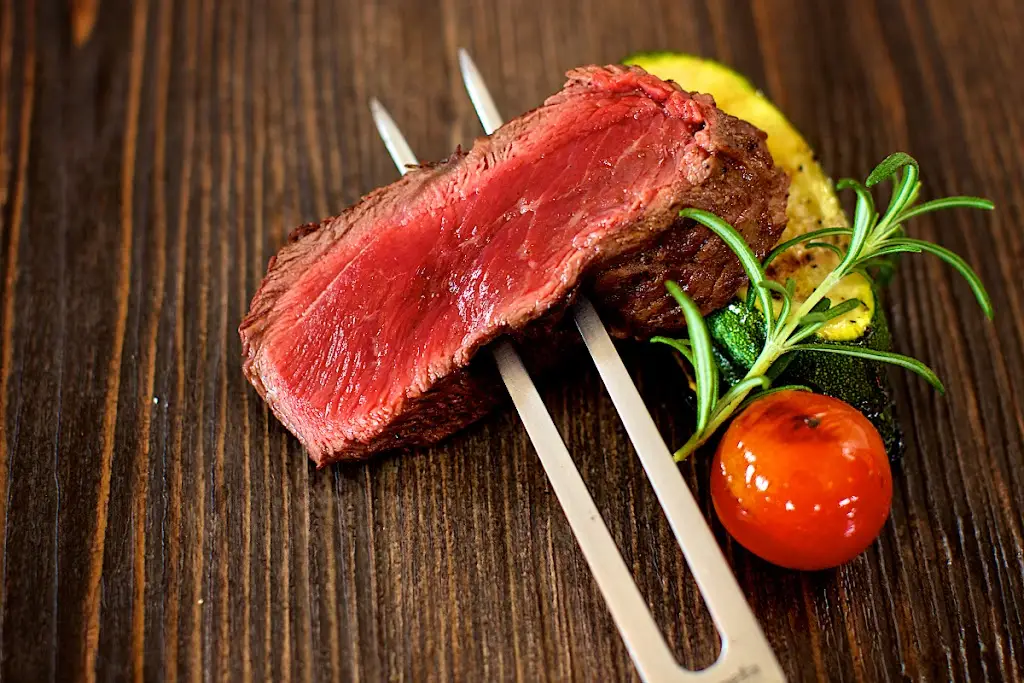 Red Door Steakhouse_Okres Praha-východ_slider_image_3