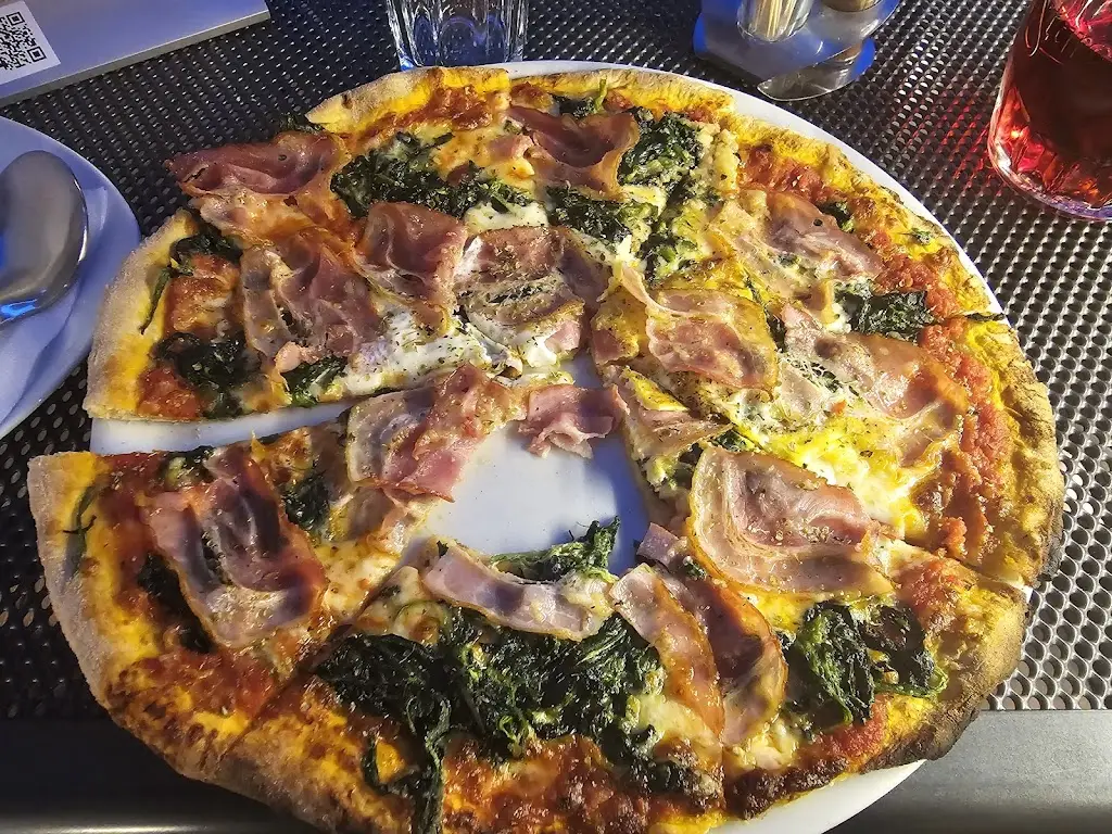 Pizzeria Pietro Ristorante_Ondřejov_slider_image_3