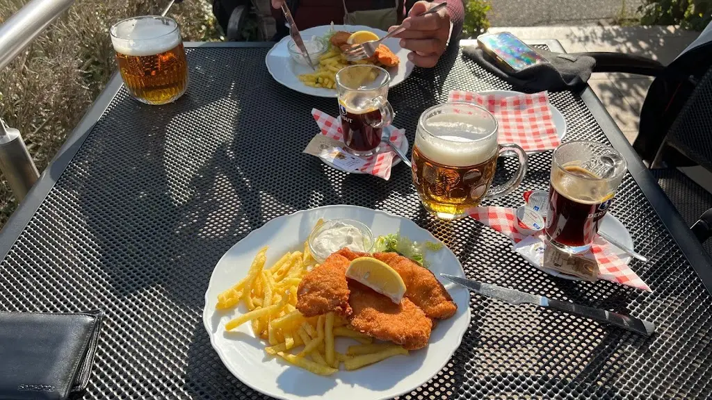 Restaurant CAMP Mělník_Okres Mělník_slider_image_2