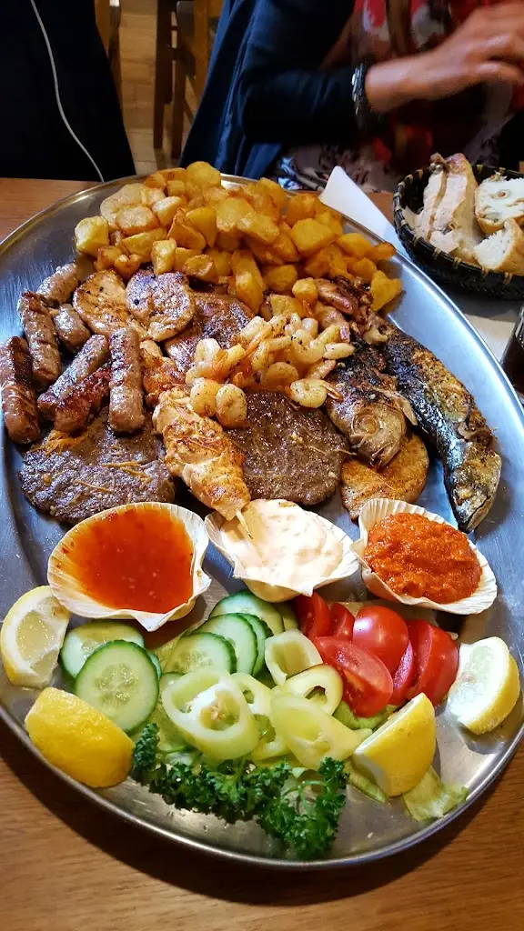 Craig Wilkes_Smíchov 1869_Okres Tábor_review