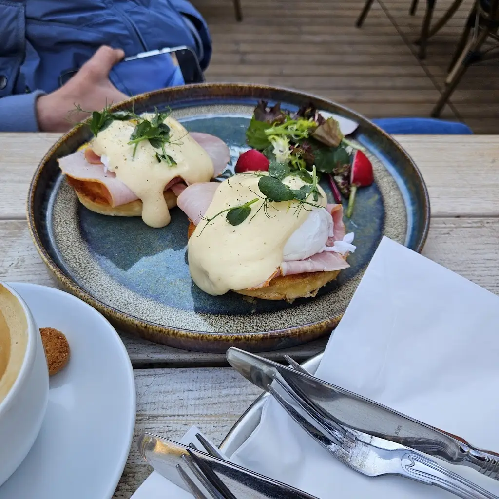 fotke telefon_Café Oliver_Poděbrady_recensione