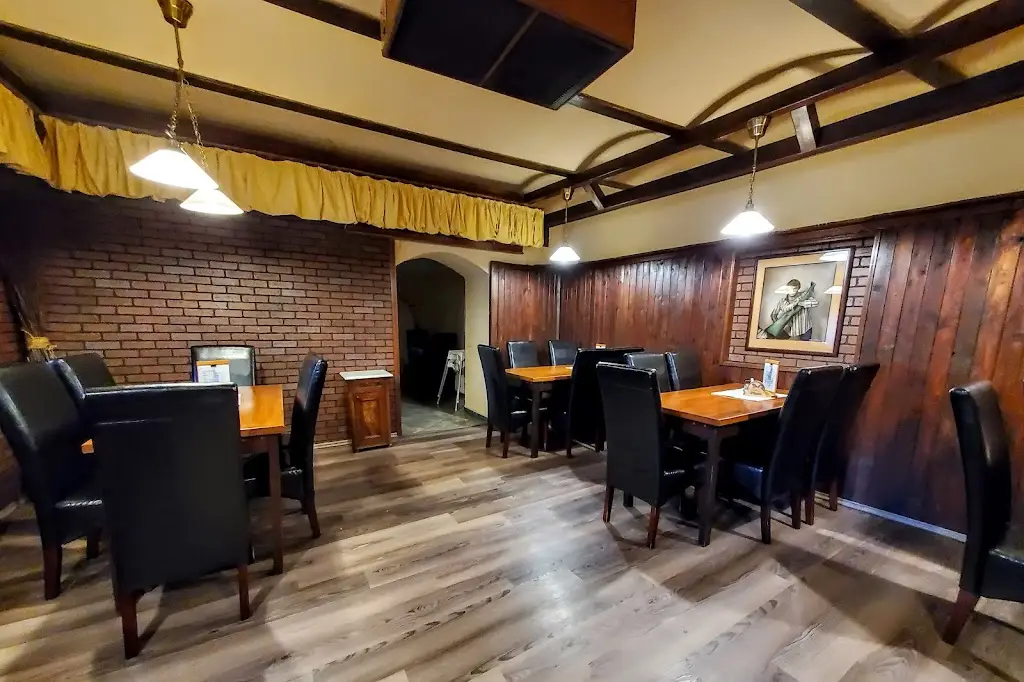 Restaurace U Zlatého hroznu restaurant in Okres Rakovník