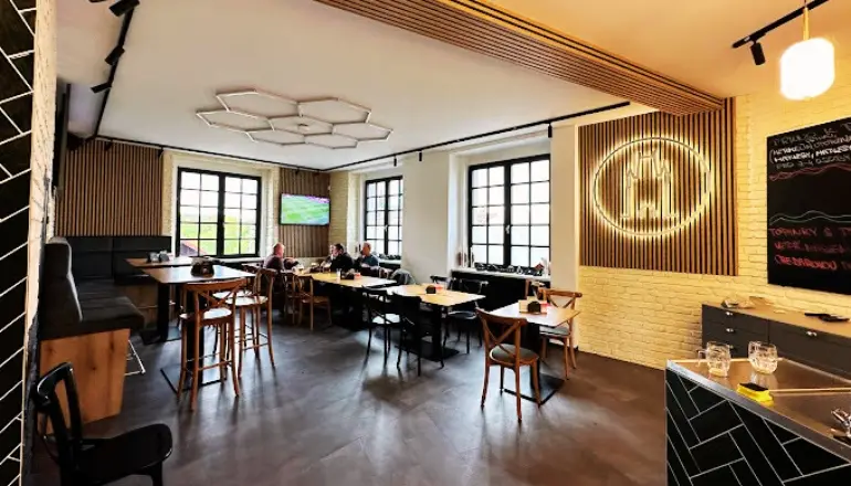 Pivnice Na Hrádku ristorante a Okres Rakovník