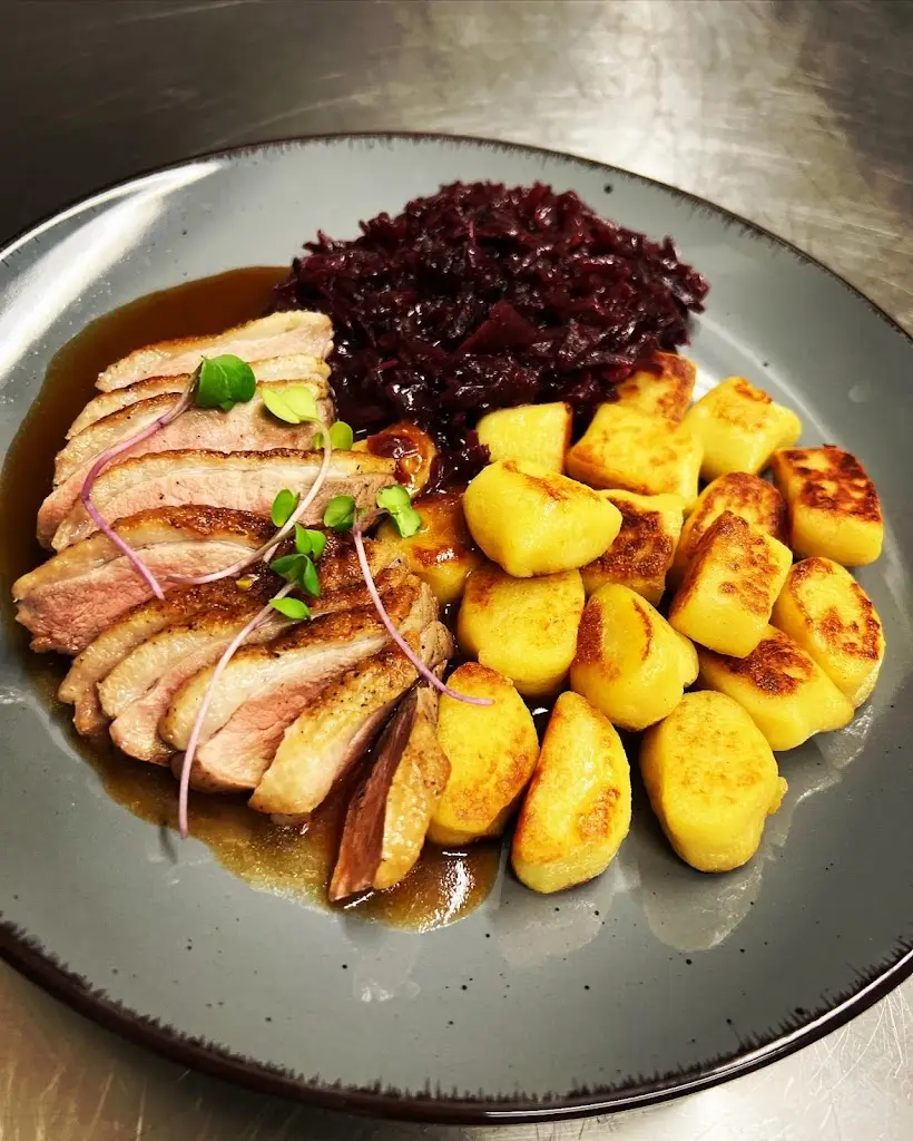 Monaco Complex_Okres Rakovník_slider_image_2